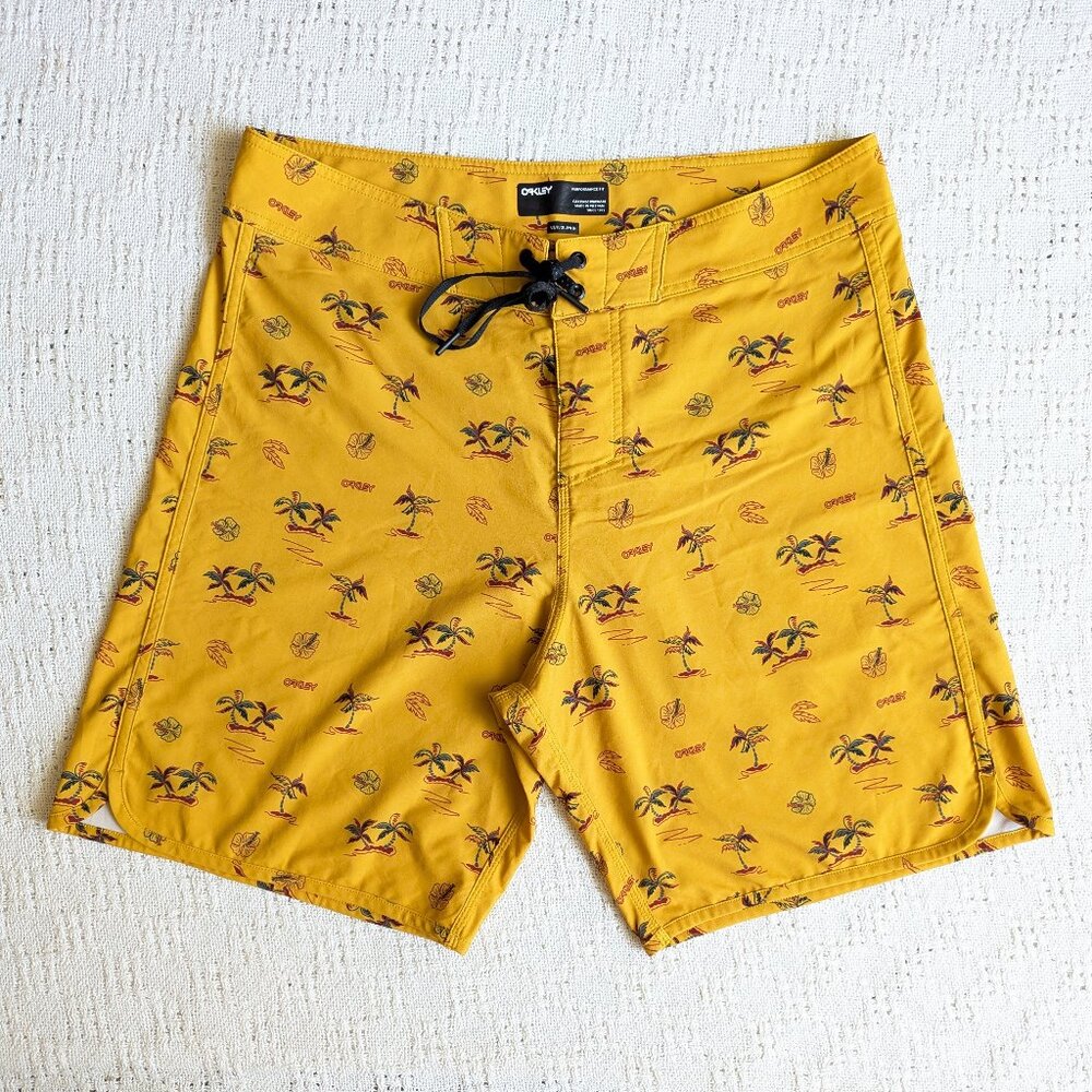 Oakley Men's Size 34 Board Shorts Swim Trunks Spellout Orange Yellow